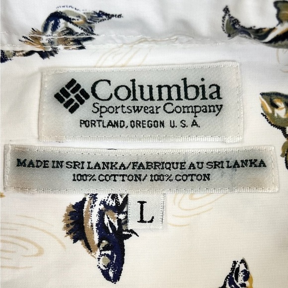 COLUMBIA Men’s White All Over Pattern Fish Print Short Sleeve Button Down Size L - Picture 9 of 13